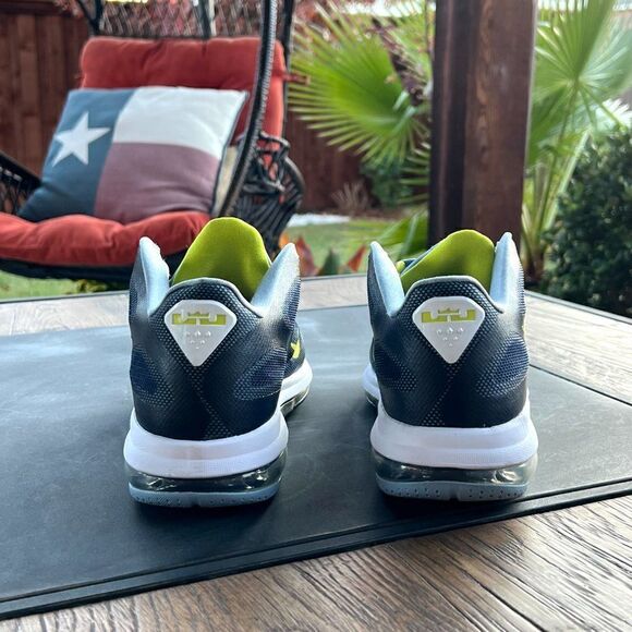 Nike LeBron 9 Low 'Obsidian' - Picture 6 of 12